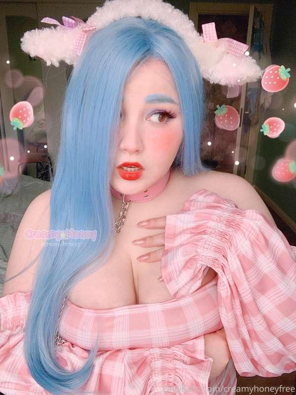D-do I look c-cute ...?~ (⁄ ⁄•⁄ω⁄•⁄ ⁄)

More on my paid acc ..