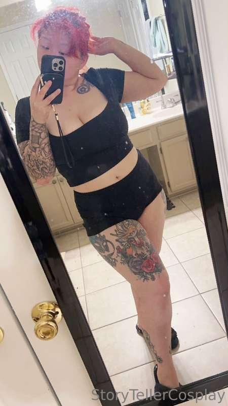 A reminder to myself that I need to clean this mirror 😂

I l..