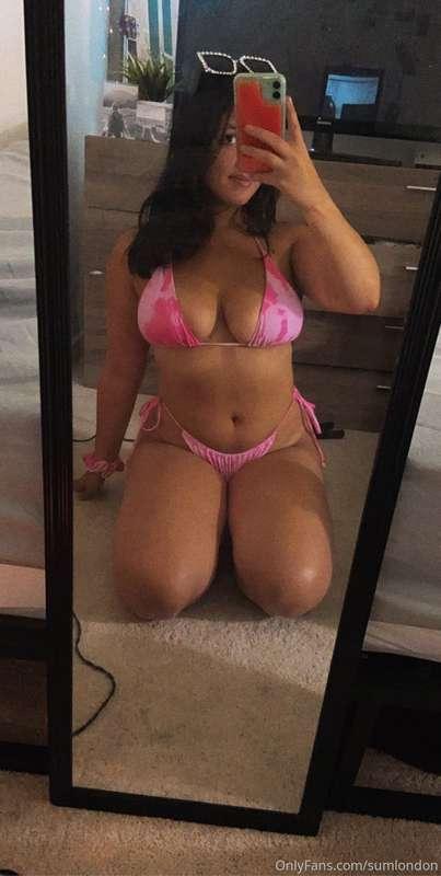 another day spent tanning!! message me and let me
know what ..