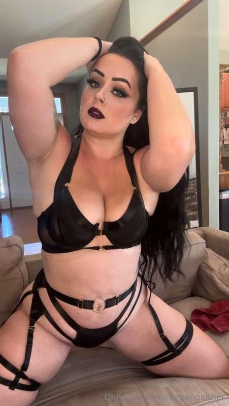Are you stroking your cock for me? 🥵