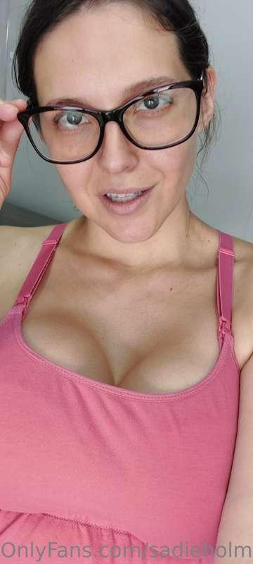 Oh, you like my pink top?😏 Just wait until you see what's lu..