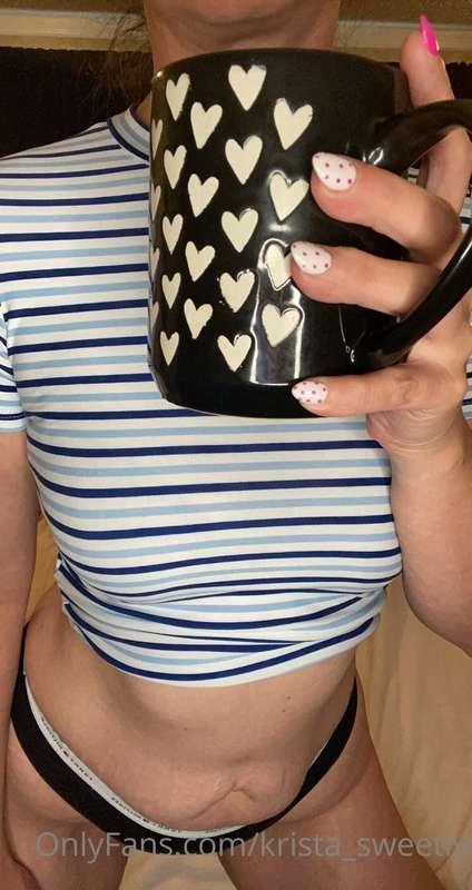 Happy Monday 🥰☀️ What’s in your cup?