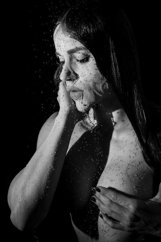 black shower  🖤