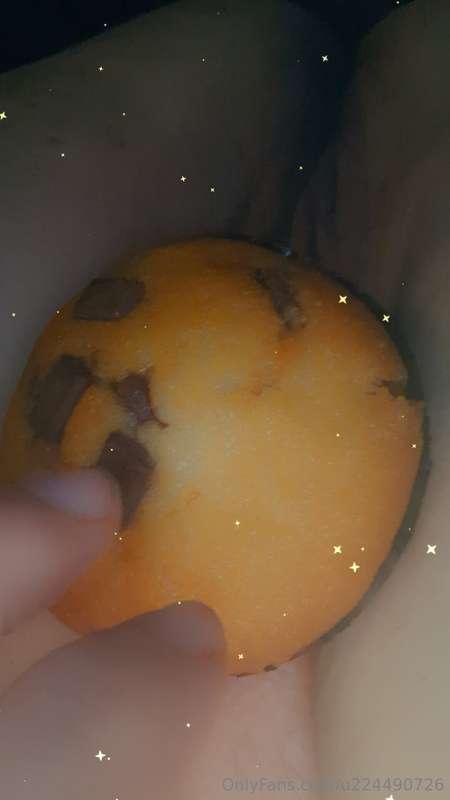Would u eat this muffin off my little pussy to reveal my wet..