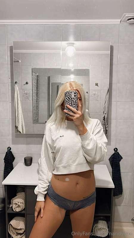 😈