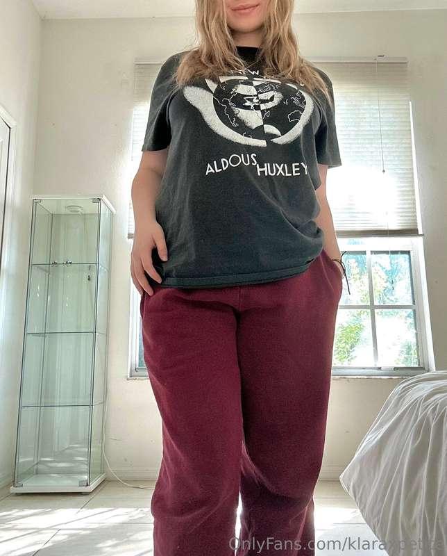 Swipe to undress me 🙈