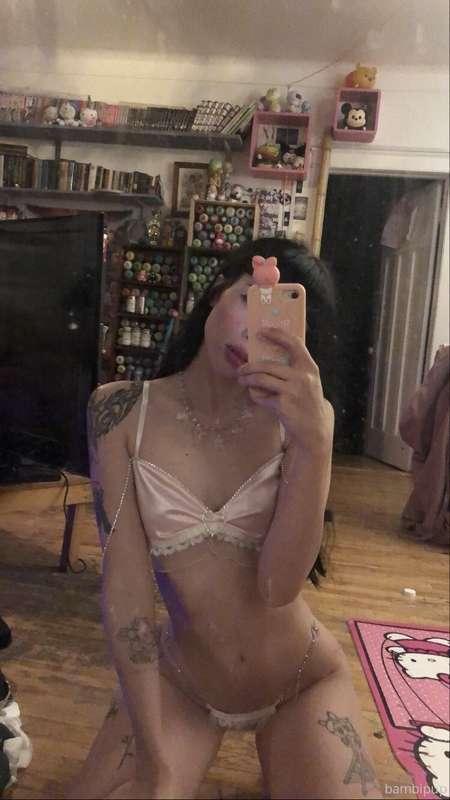 someone on here bought me this lingerie i feel so spoiled 😇🧸..