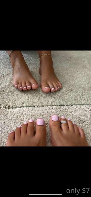 Do you guys miss the foot jewelry I used to wear?