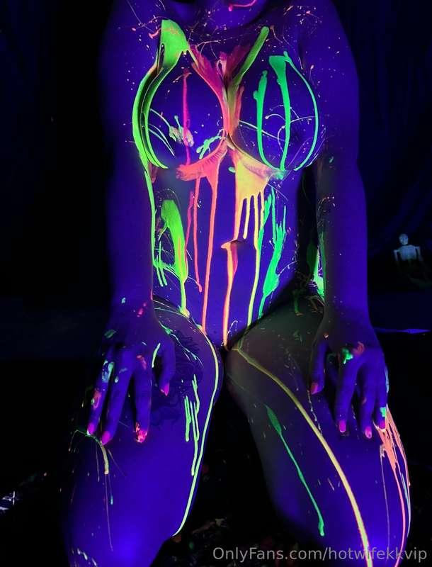 Re-sharing some of these sexy ass photos from the other year