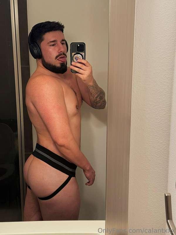need my pussy fuckin’ wrecked bro 