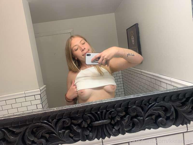 Sub to @kkraeraevip for more titties and No PPV EVER
