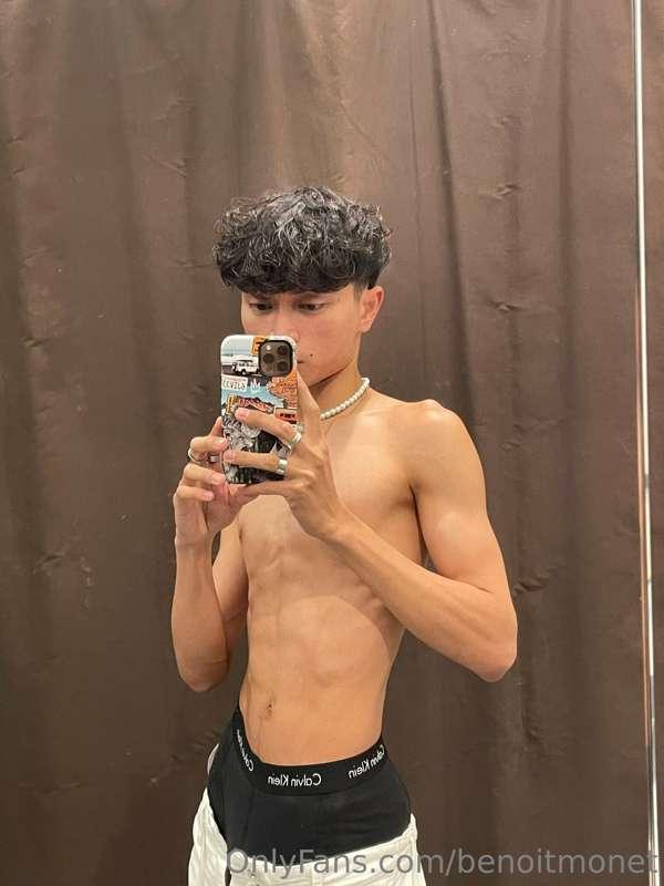 come join me at fitting room
