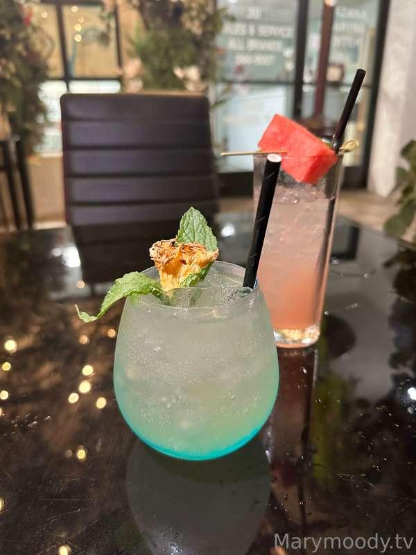 Who's ready for happy hour?🍹