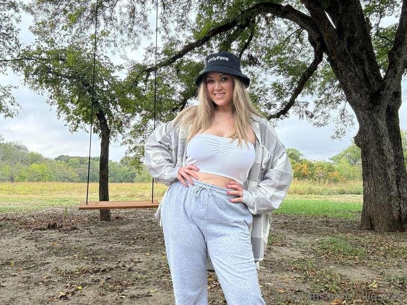 Early bird gets the worm … or something like that. ;)https:/..