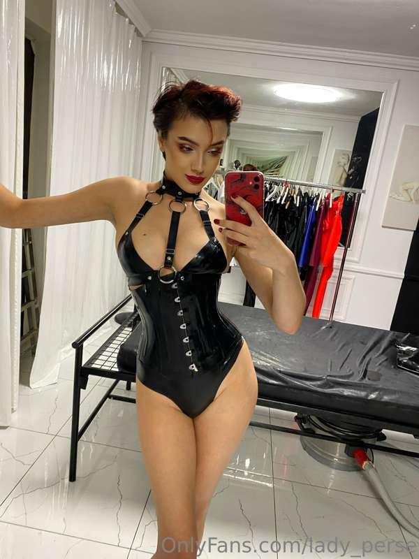 Like this post if your cock is smaller than 15 cm 😈