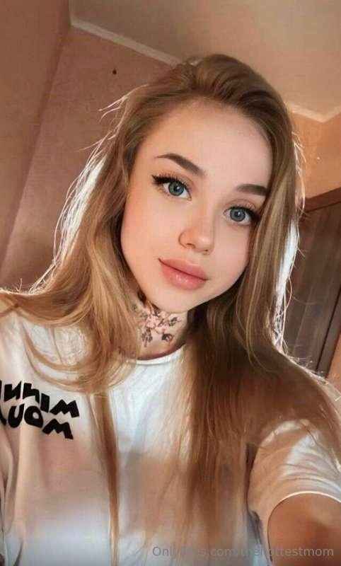 @sexy_ariel 💦💦 I want to look into your eyes and feel your d..