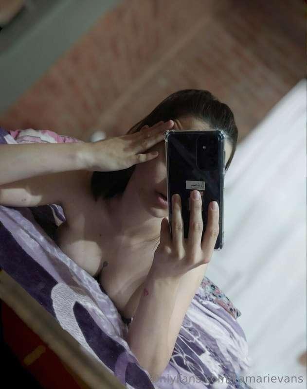Between what I show and what you imagine, there is magic.