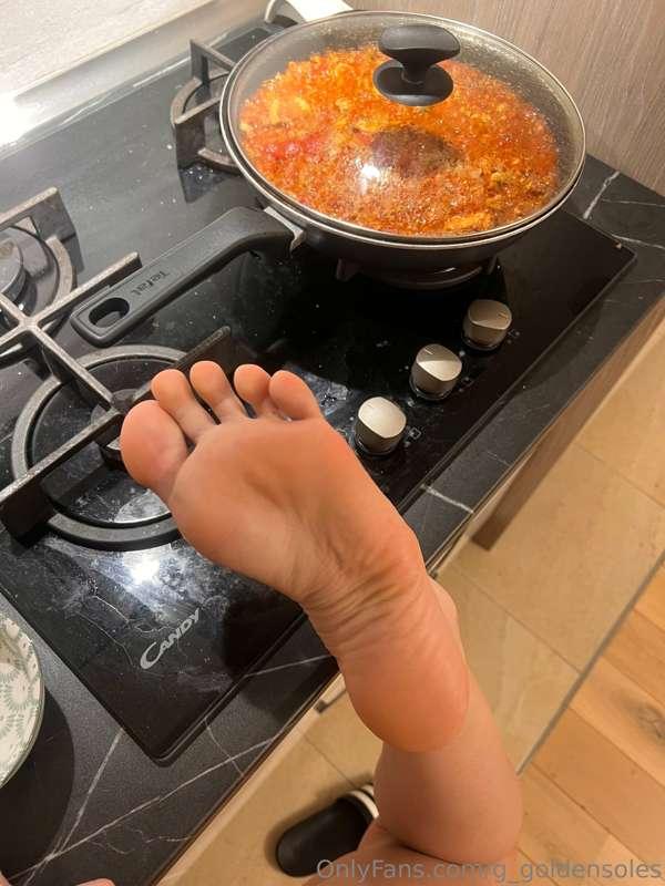 Ok and now I’m making my own dinner 😏🍝