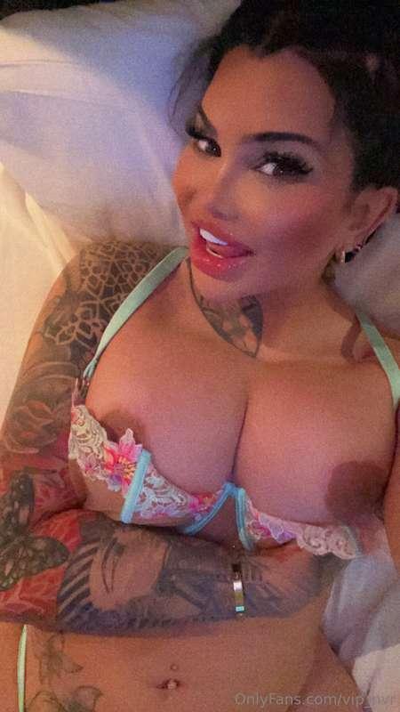 send me your snap with a tip of 100$ let's get dirty live ba..