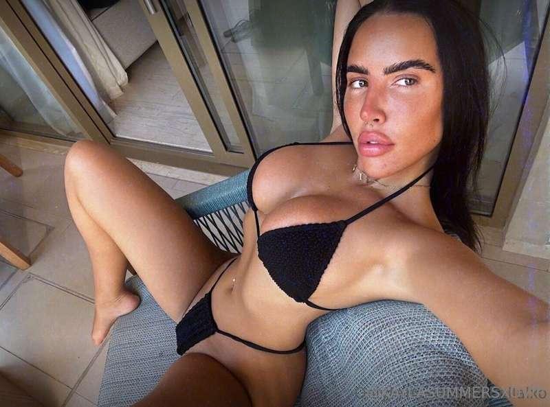 Arabella wants all of YOUR CUM and her OF IS FREE NOW👀💞https..