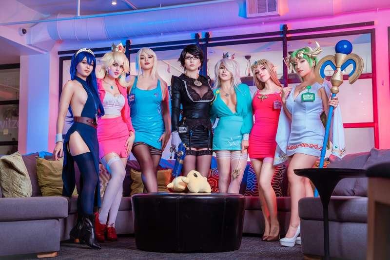 SMASH OFFICE WAIFUS!! 💥👊💥