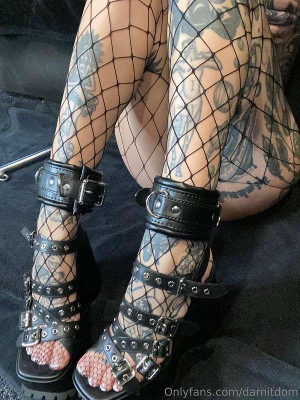Fishnets and cuffs ♡