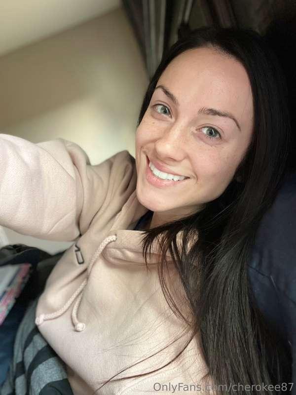 Giving the natural look today.
It’s been busy on my end of t..