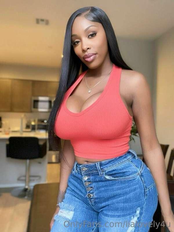 Big titty tuesday🥰