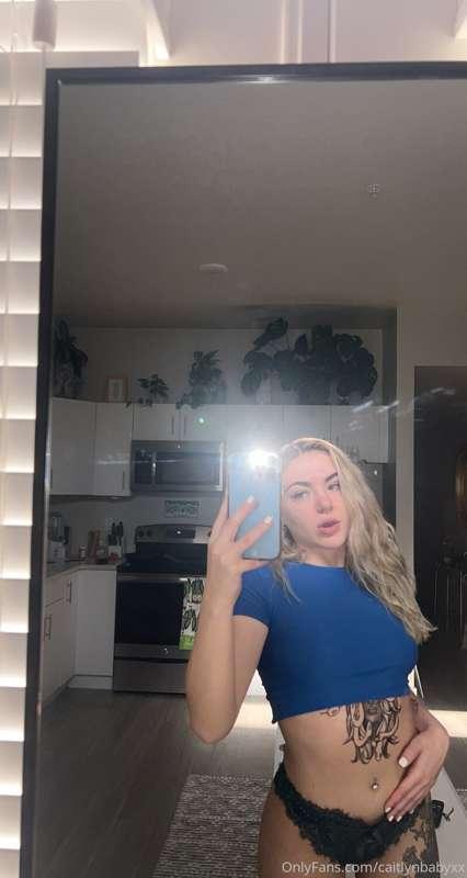 But first, let me take a selfie.❣️💕