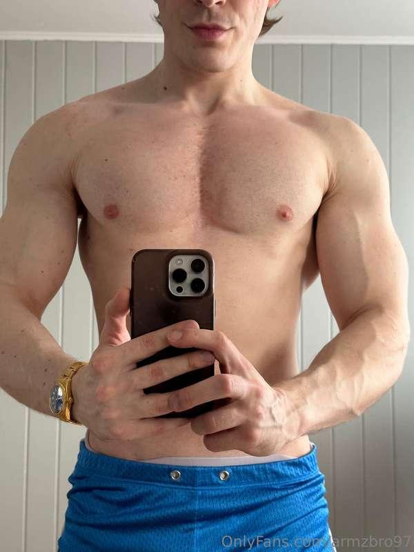 armzbro97 image #1