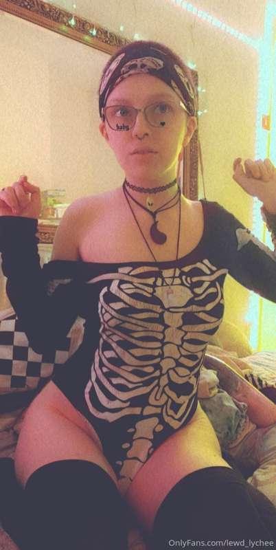 UwU it me I feel hot like if you agree that I'm hot uwu
