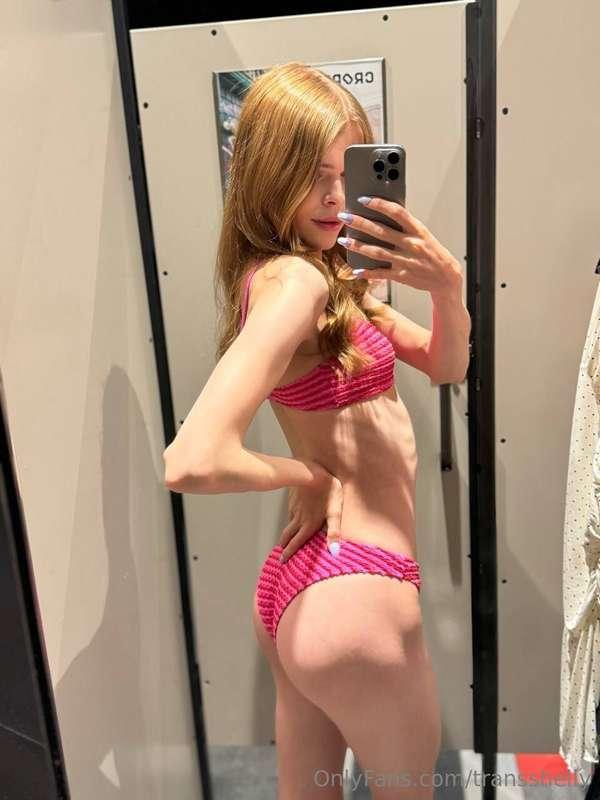 I wore this for your eyes only… are you watching closely? 😘💖
