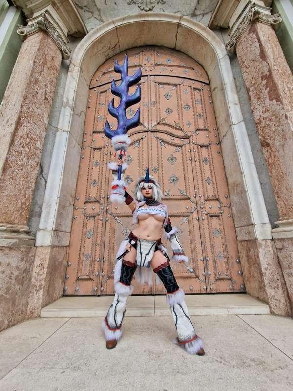 How heavy do you think this sword is? 