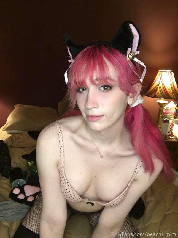 Hey babes! Did you know that if you share a link to my profi..