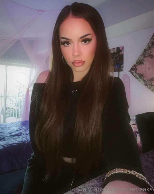 lovin' my look today 🥰 did i make you stare?