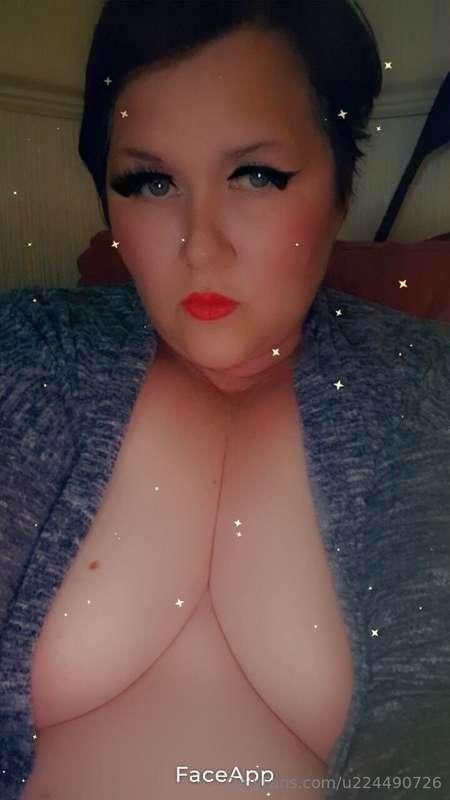 U wanna see my tits baby? X