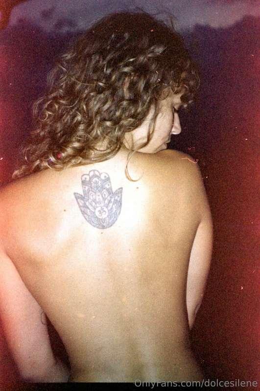 riesci a mettere mi piace a TUUUUTTTI TUTTI i miei post sin ..