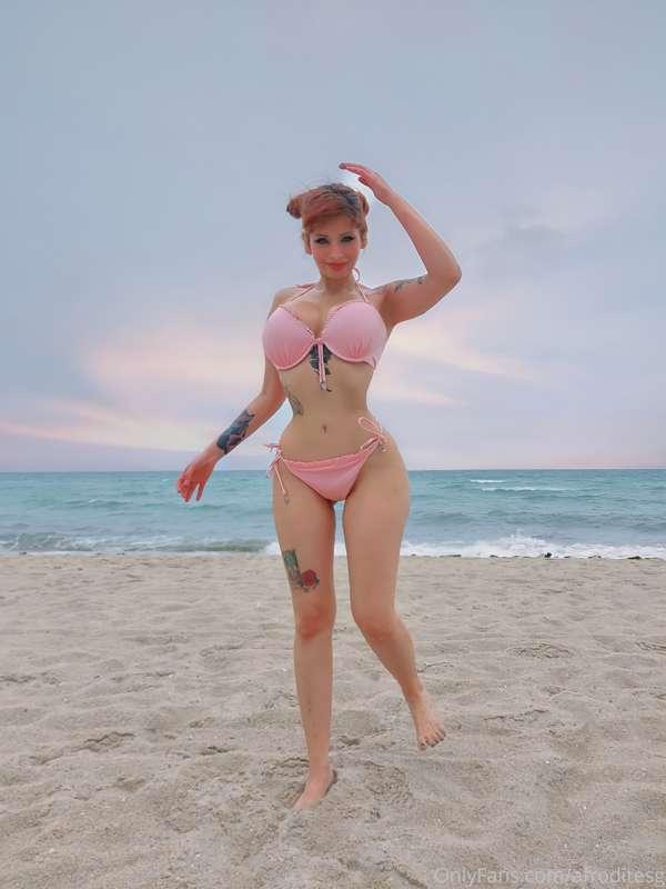 Good morning from Miami 😳🌸💕
