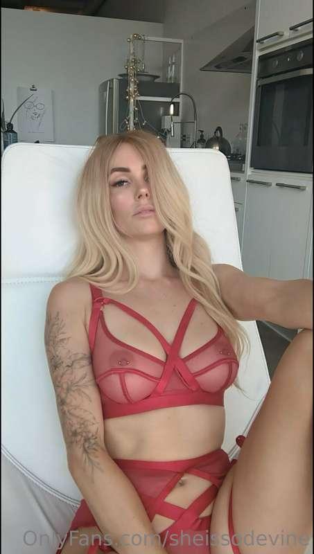 Whats your favourite colour on me?
