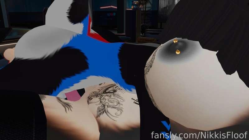 nikkisfloof image #7
