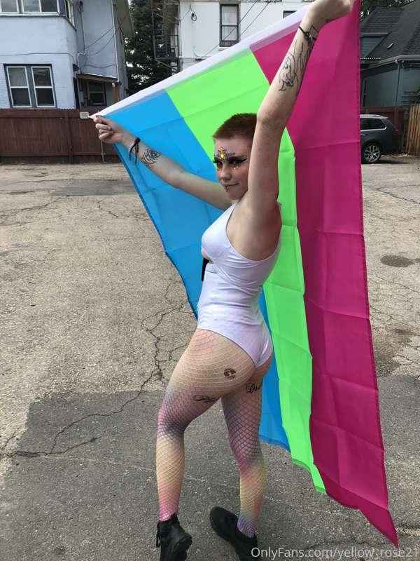 Happy pride cuties ❤️