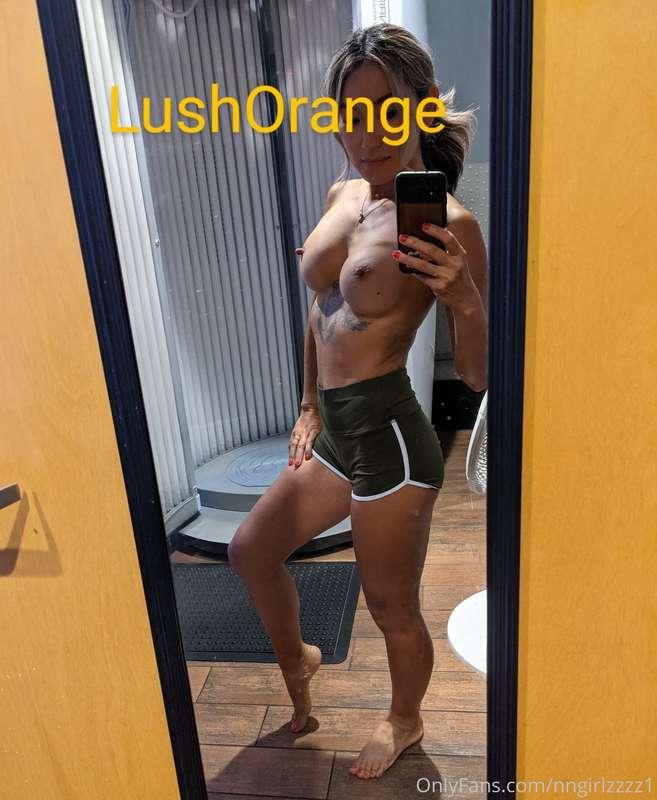 If you enjoy this topless selfie from the awesome  @lushoran..