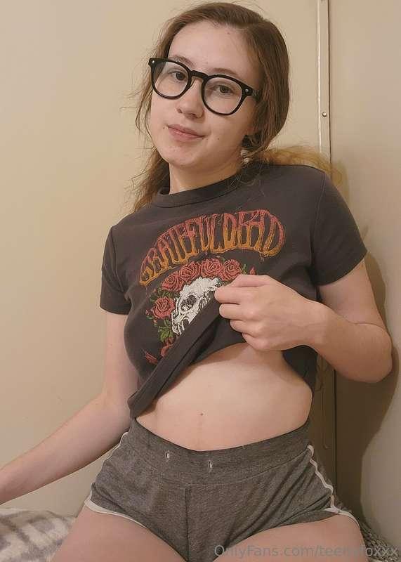 teenyfoxxx image #0