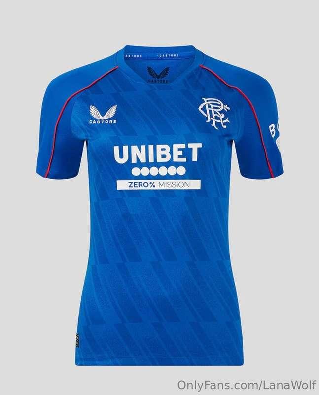 Someone treat me to the home top this season? I’m gonna make..