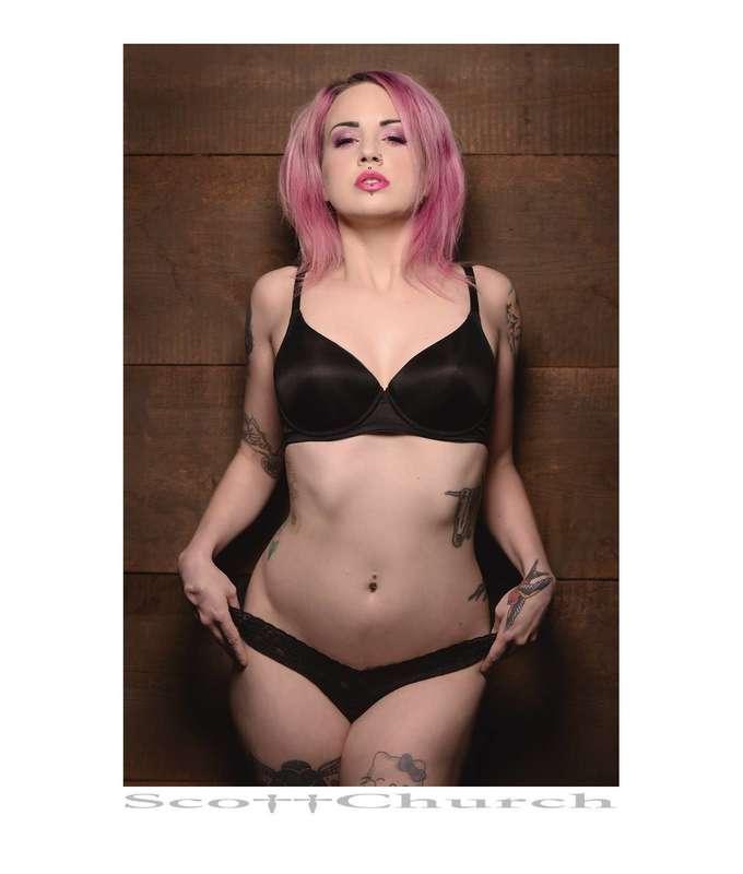 ladylazarusfree image #0