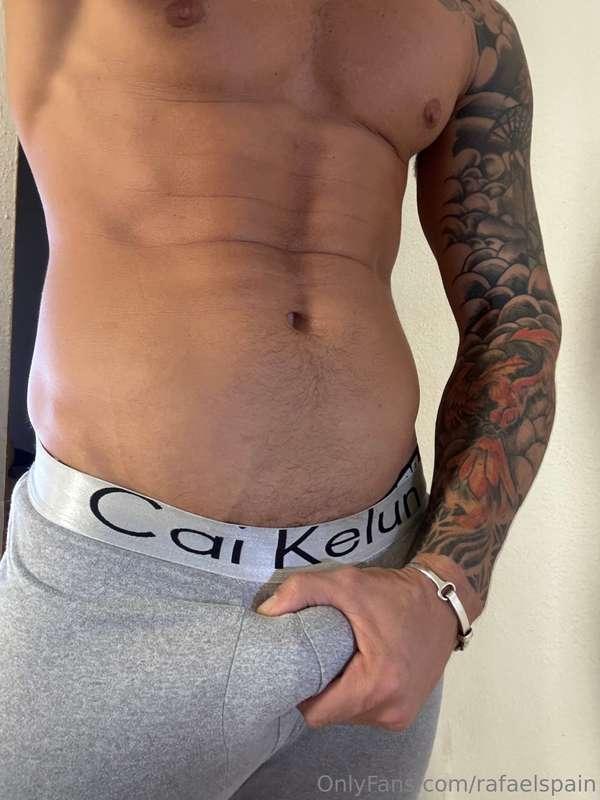 Like my bulge ?😝🍆