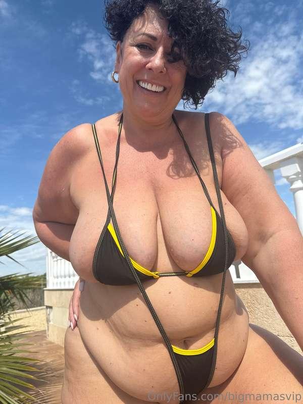Let me bounce my titties all over your face 👅