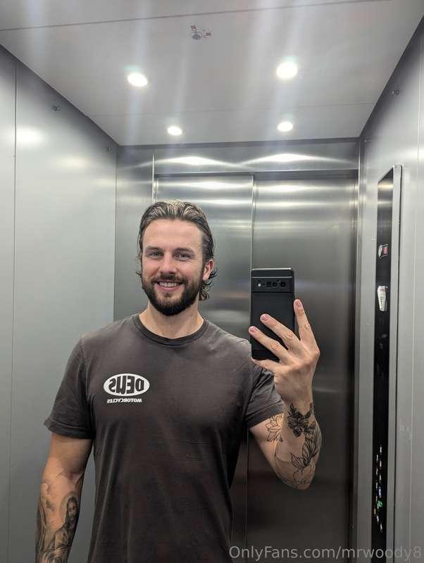 Who would like a dick pic from me ? 😈😜 🍆
