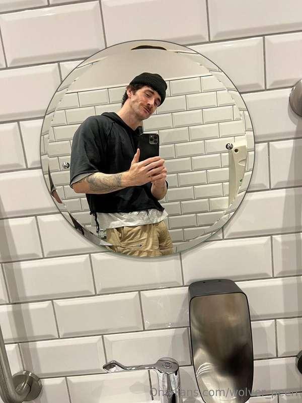 🤳🏻