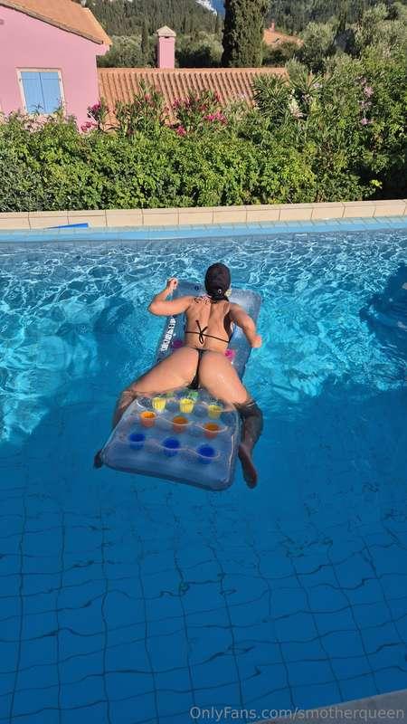 smotherqueen image #4